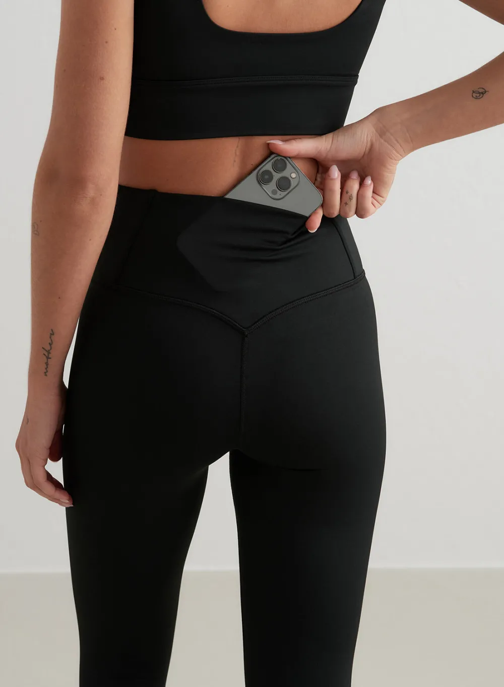 Treningstights|Tights i Kjernemateriale^AIM’N Core Tights Black