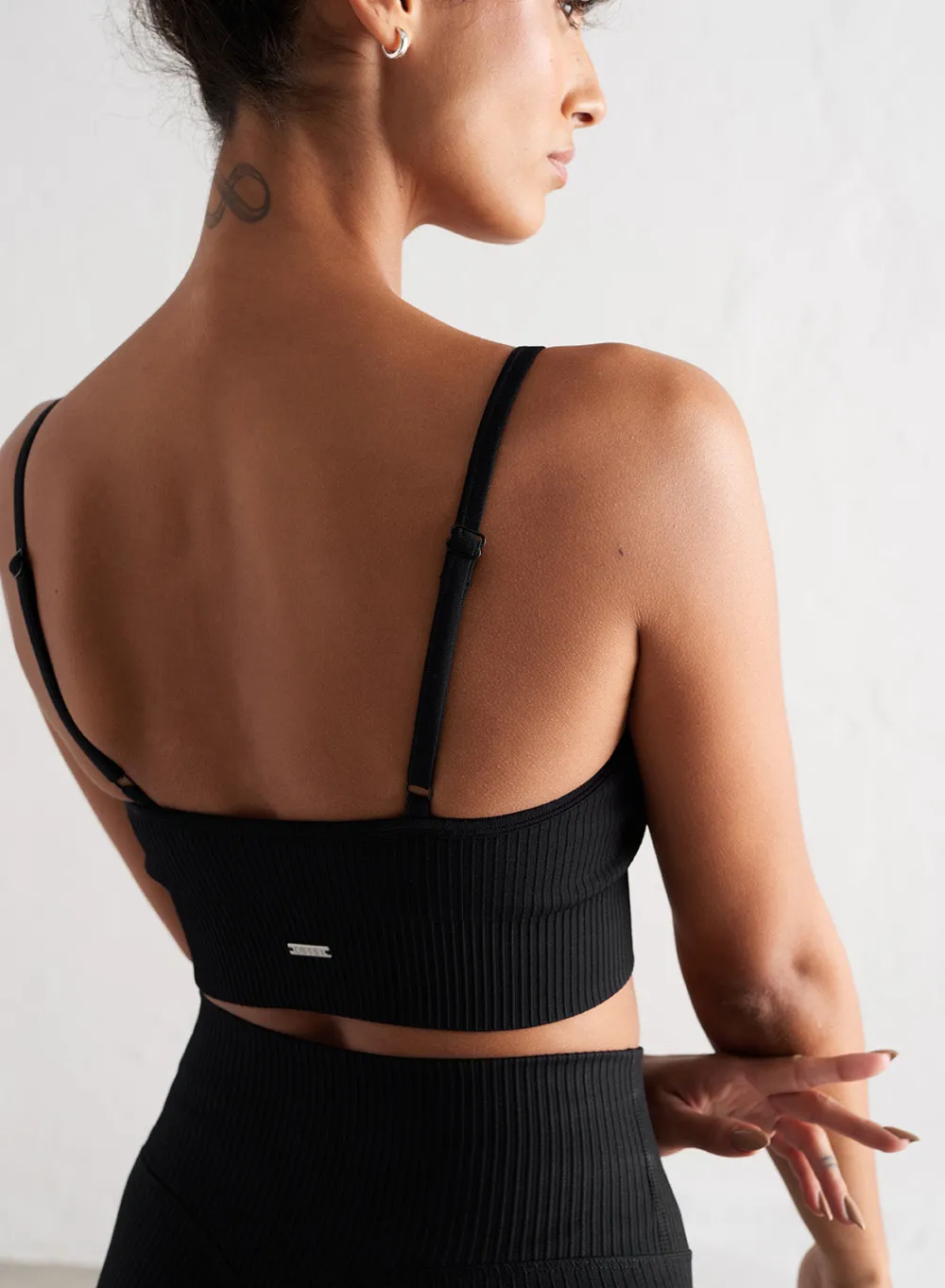 Ribbed Sports Bras|Seamless Sports Bras^AIM’N Ribbed Seamless Strap Bra Black