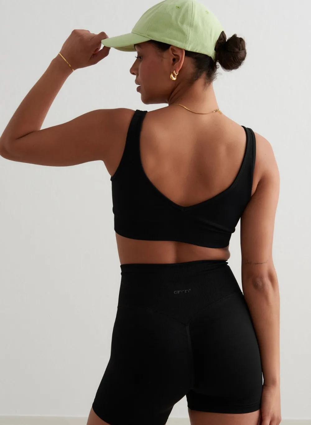 Seamless Sports Bras^AIM’N Shape Seamless Deep Cut Bra Black