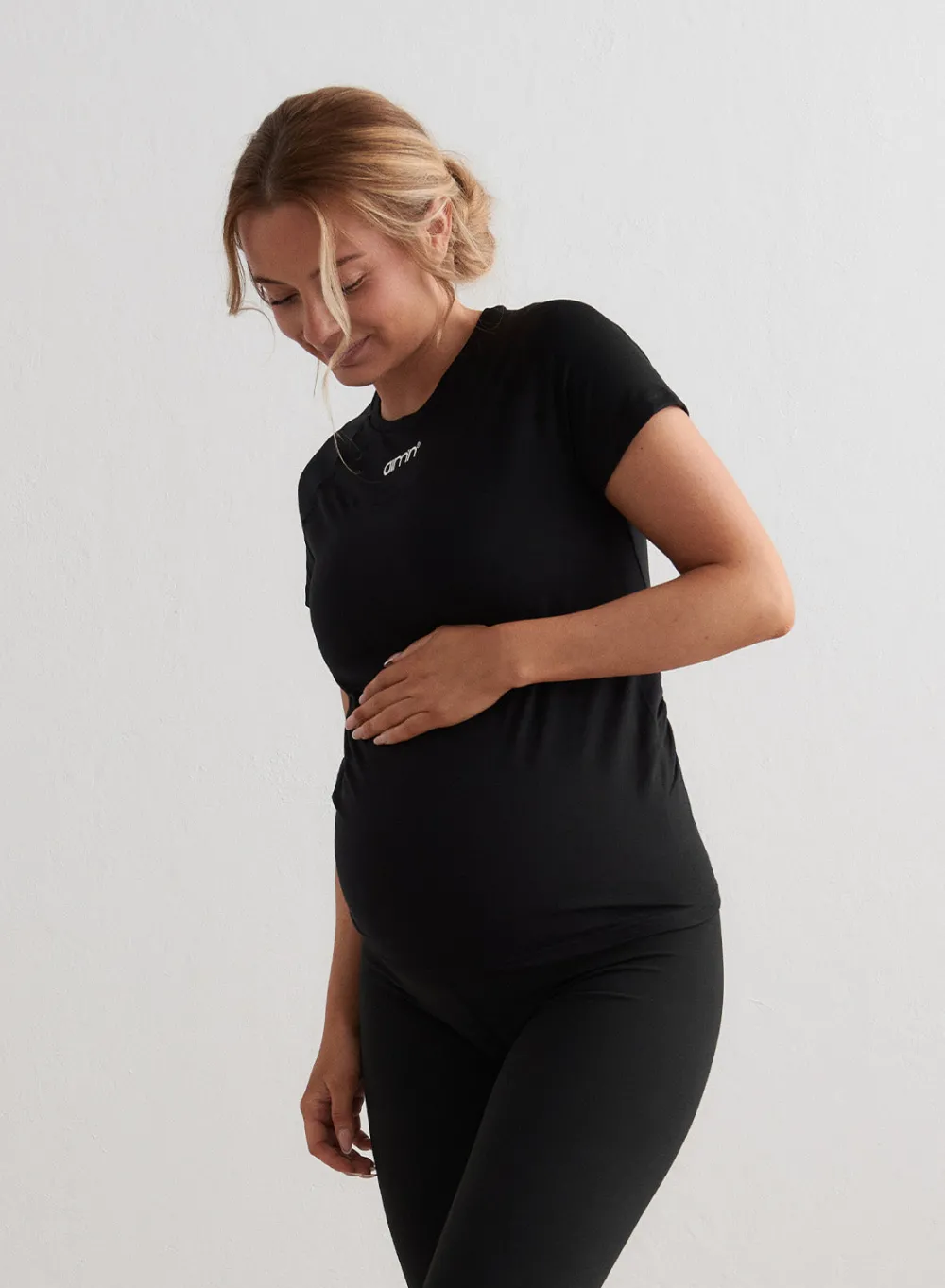 T-skjorter|Trenings-T-shirts^AIM’N Black Soft Basic Maternity Short Sleeve