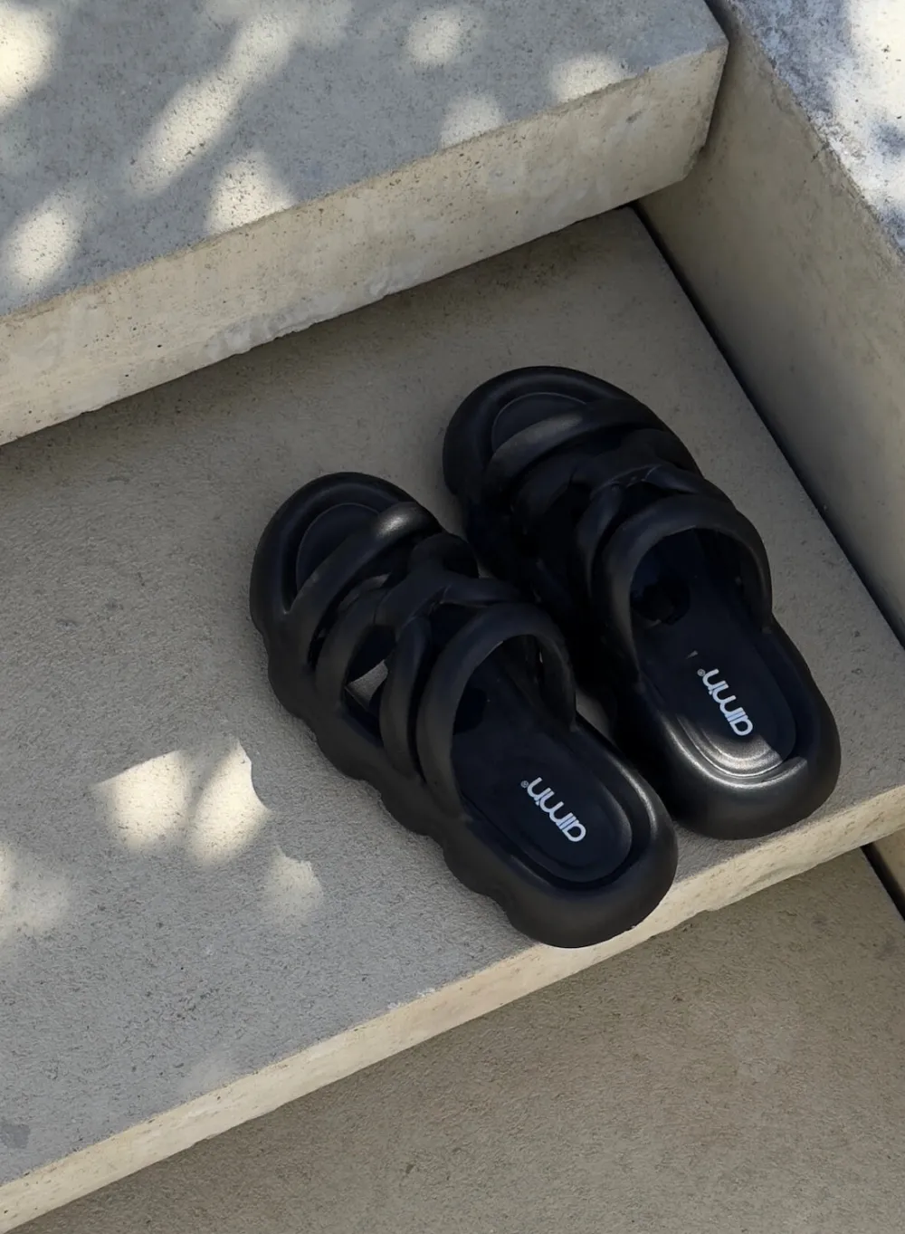 Strap Bras^AIM’N Black Strappy Slide