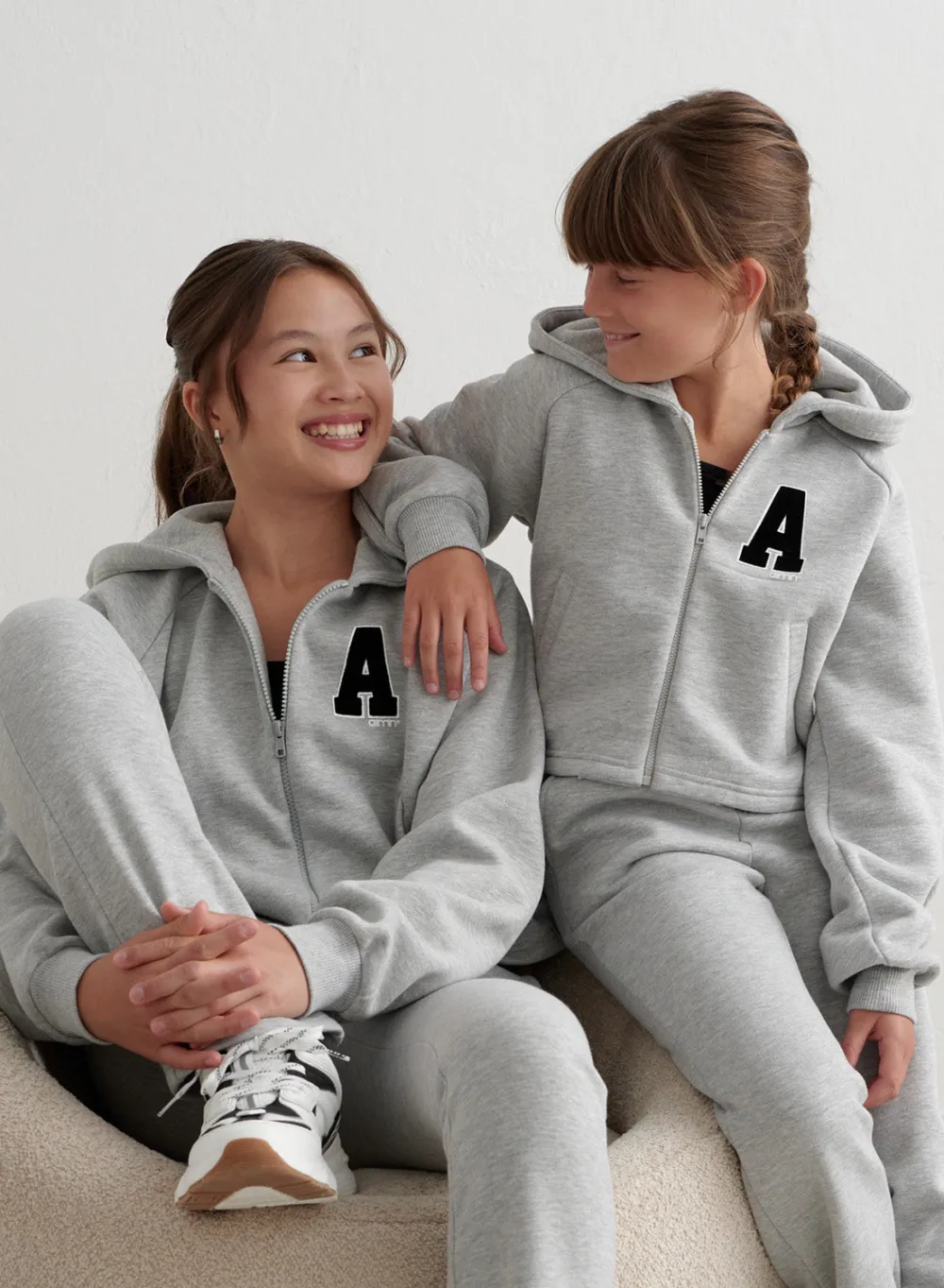 Løpejakker^AIM’N Young Sweat Zip Hood Grey melange