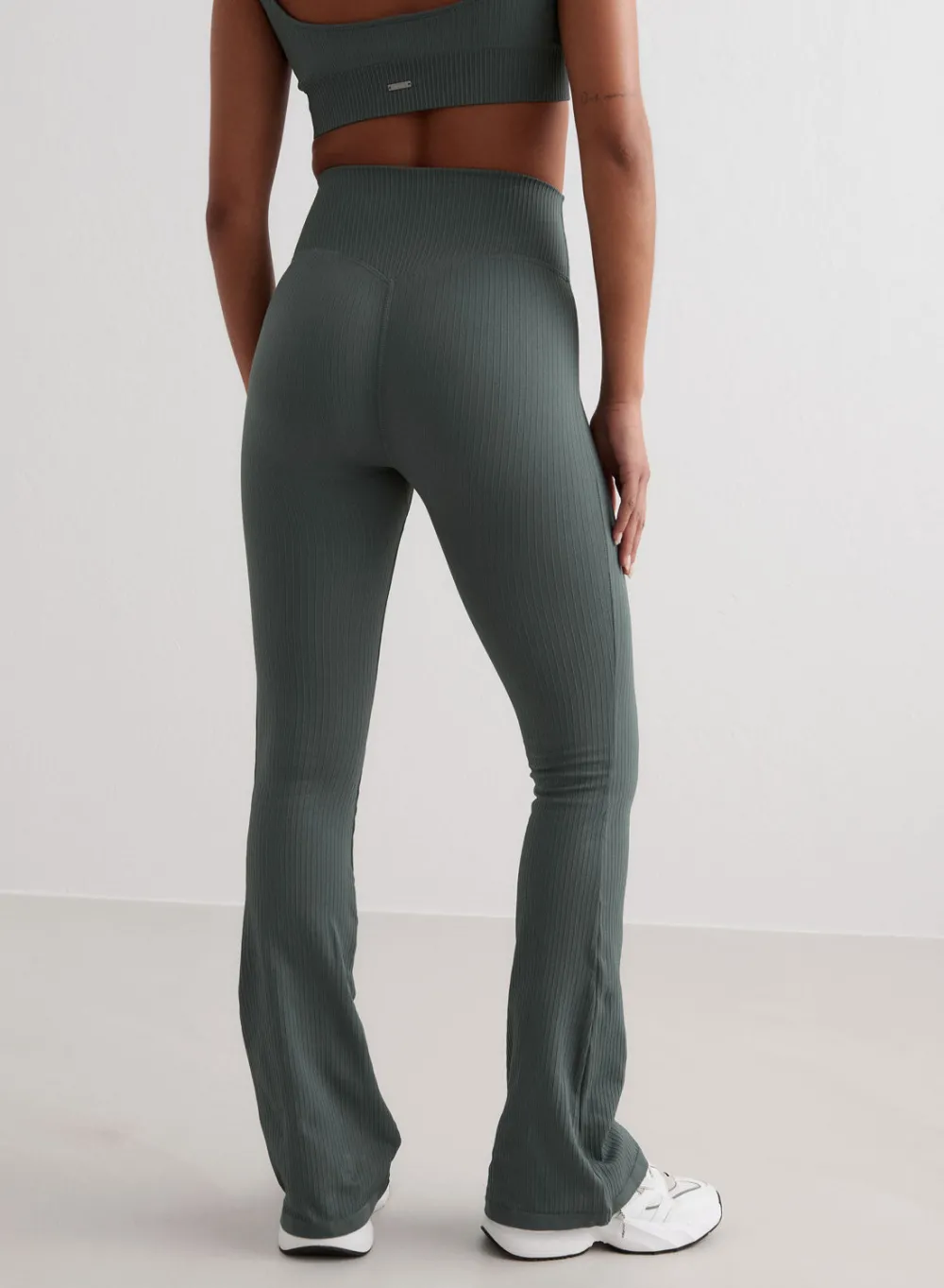 Treningstights|Ribbete Tights^AIM’N Ribbed Seamless Flare Tights Sage