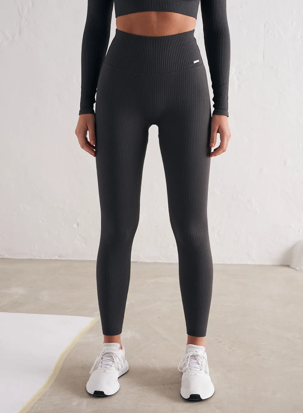 Treningstights|Ribbete Tights^AIM’N Ribbed Seamless Tights Shadow grey