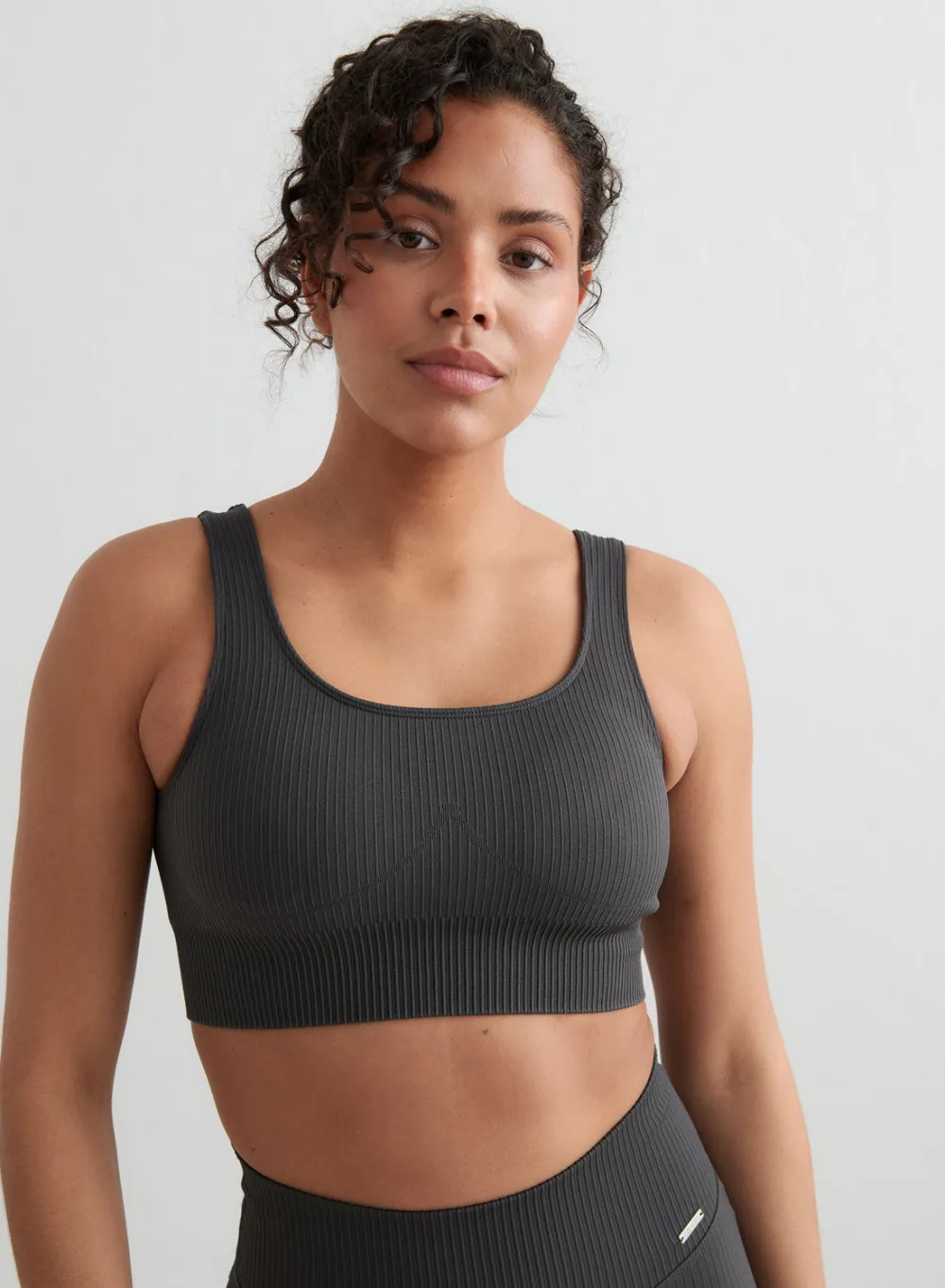 Ribbed Sports Bras|Seamless Sports Bras^AIM’N Ribbed Seamless Bra Shadow grey