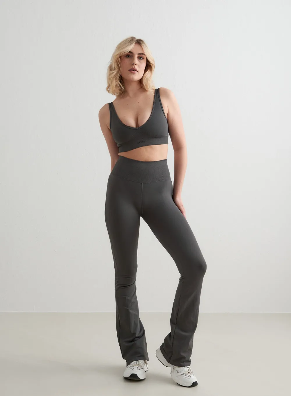 Treningstights|Flare Leggings & Tights^AIM’N Shape Seamless Flare Tights Shadow grey