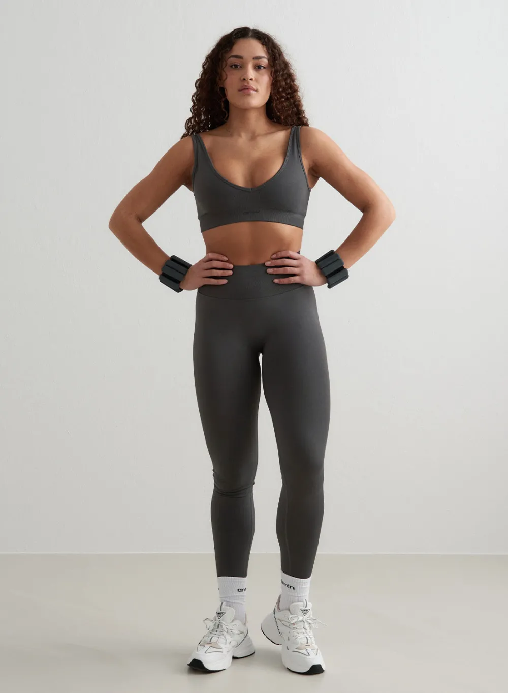 Seamless Sports Bras^AIM’N Shape Seamless Deep Cut Bra Shadow grey