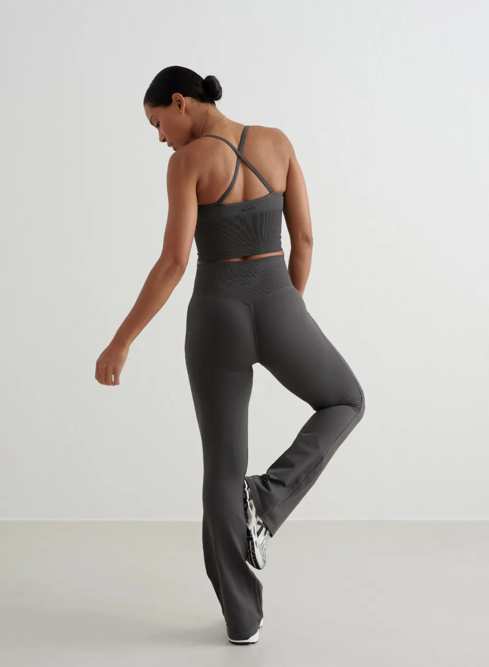 Tank Tops Og Trenings Tank Tops|Seamless Tank Tops^AIM’N Shape Seamless Cross Back Bralette Shadow grey