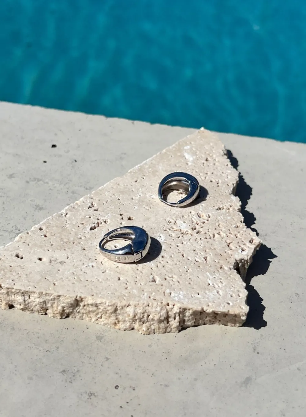 Vanntette Smykker^AIM’N Waterproof Drop Hoop Earrings Silver
