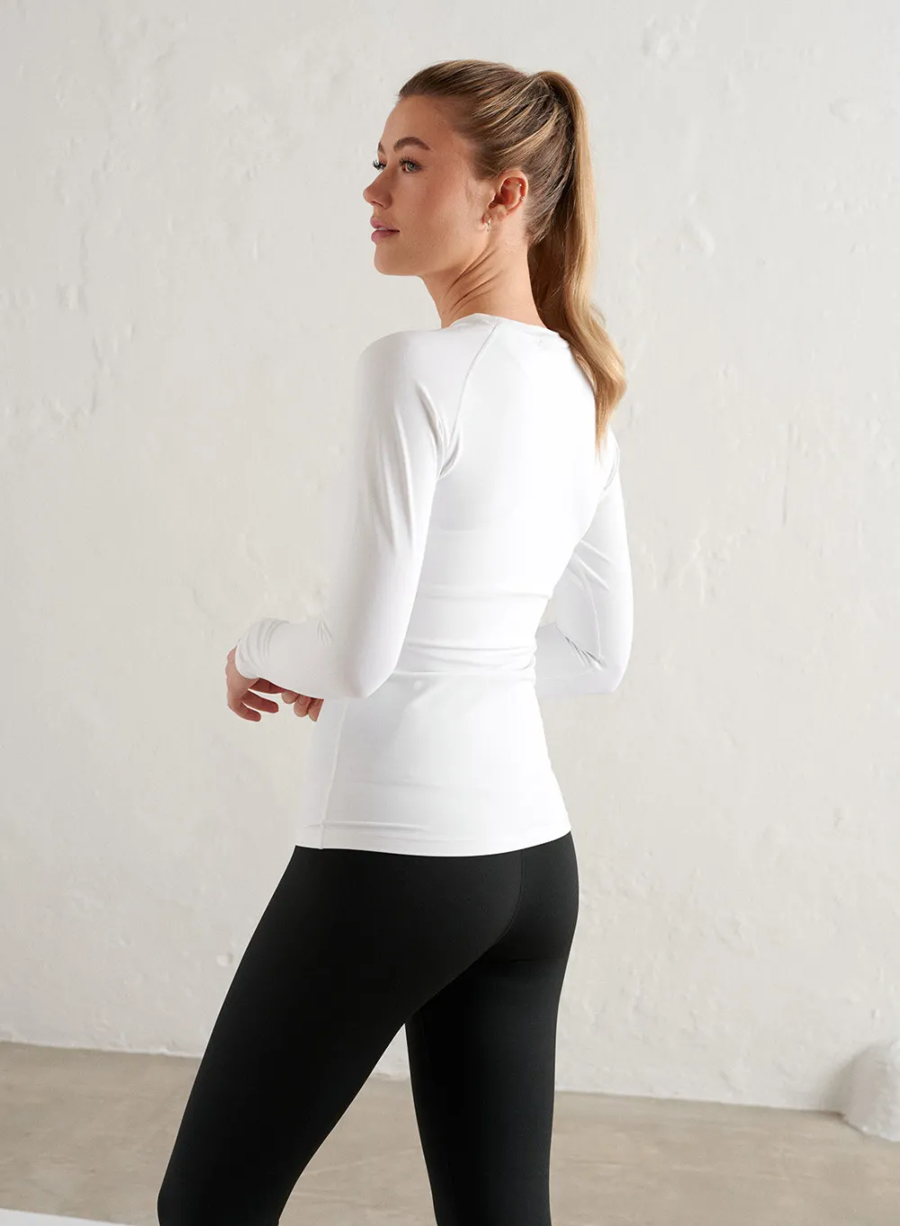 Langermede Skjorter|Long Sleeve Workout Tops^AIM’N Edge Core Long Sleeve White