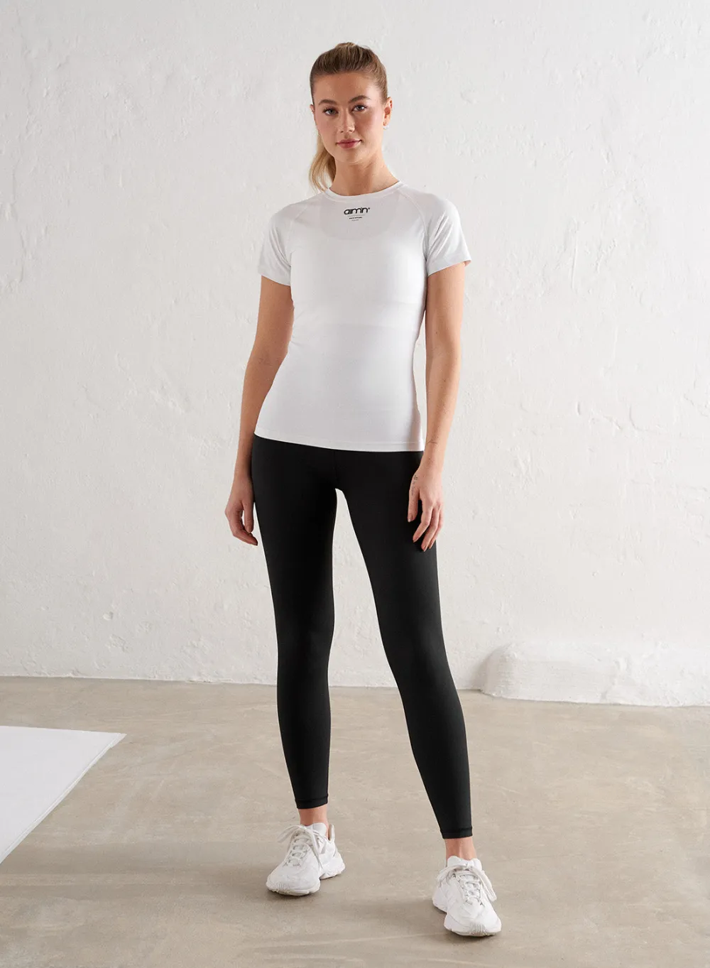 T-skjorter|Trenings-T-shirts^AIM’N Edge Core Short Sleeve White