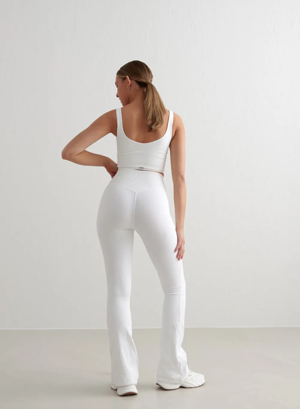 Treningstights|Ribbete Tights^AIM’N Ribbed Seamless Flare Tights White